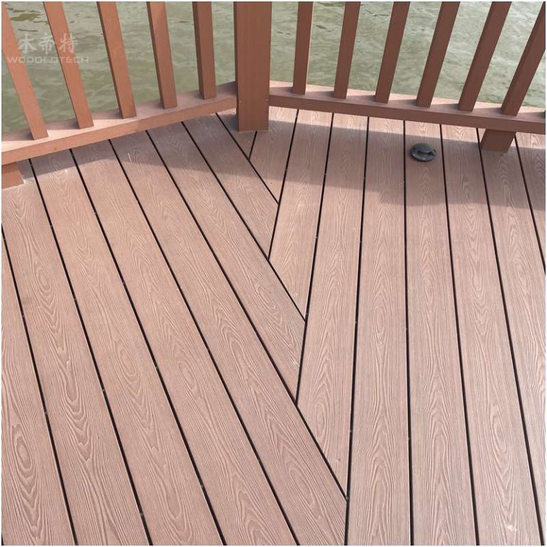 Extrusion molding and usage experience of co-extruded WPC decking and co-extruded plastic wood Great Wall boards for courtyard villas