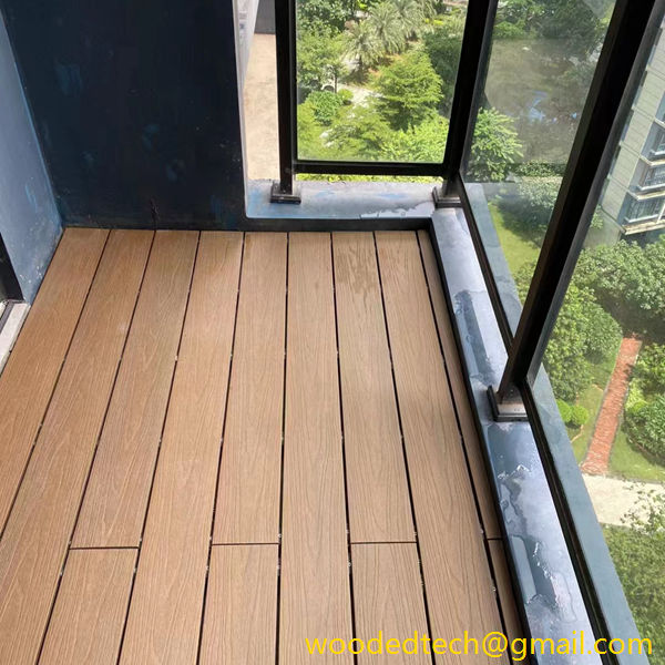 Beautiful wood plastic composite deck board for balcony