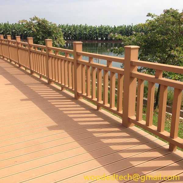 Composite decking with wood railing Project Case