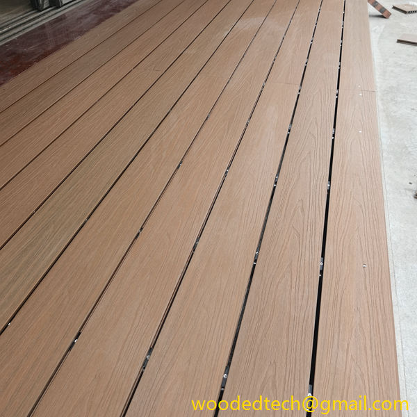 Porch plastic wood flooring is widely used