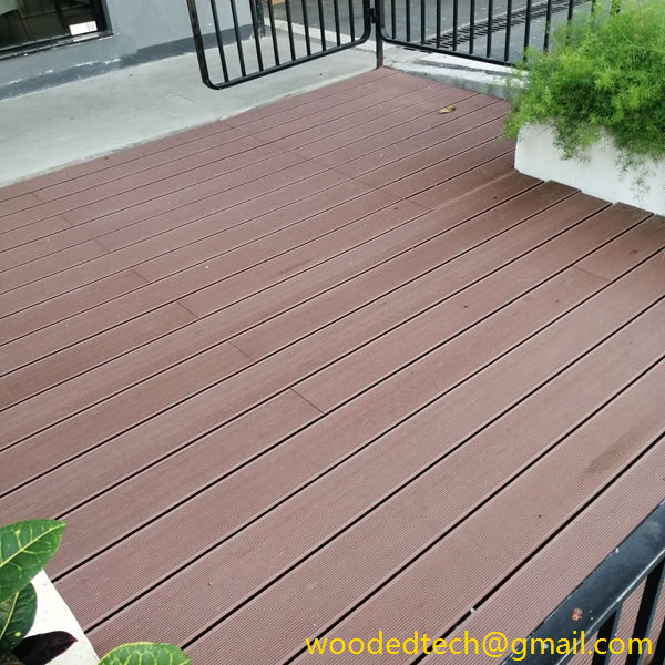 wpc for decking Used as outdoor floor in Haizhu Tongchuanghui Park