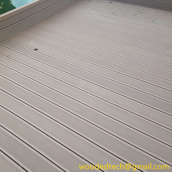 Coffee composite decking has good dirt resistance