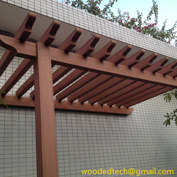 Single column pergola installed with wood plastic laminate