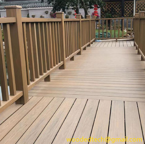 composite deck with railing