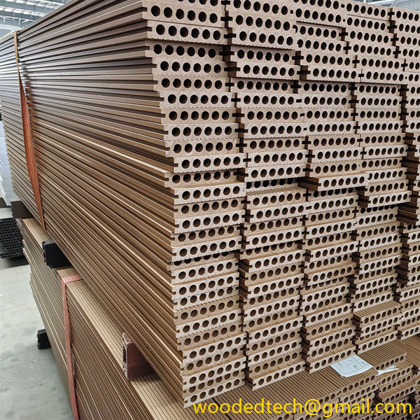 Advantages of Poly Wood Decking for Long-Lasting Performance