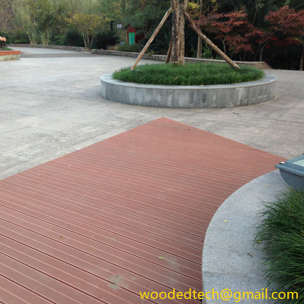 Benefits of Composite Wood Decking Pool for Outdoor Spaces