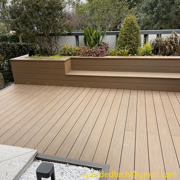 Build with Confidence Using Composite Deck Stairs for Safe Access