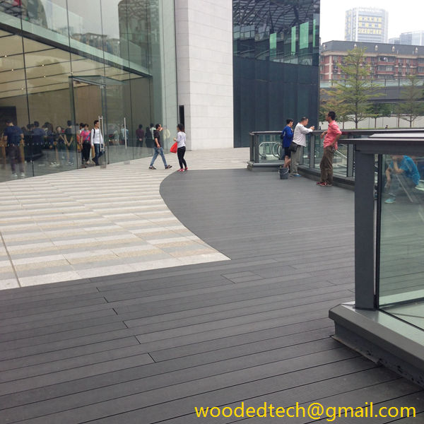 Choosing Plastic Wood for Decking to Create a Long-Lasting and Low-Maintenance Outdoor Space