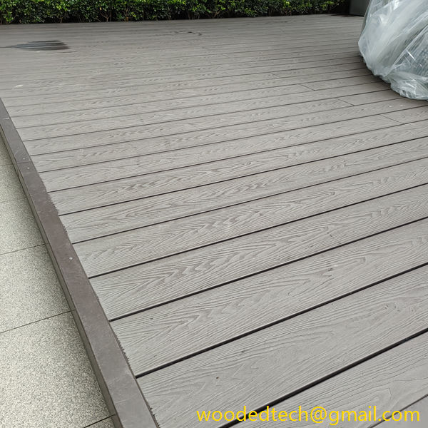 Designing a Large Composite Deck for Entertaining