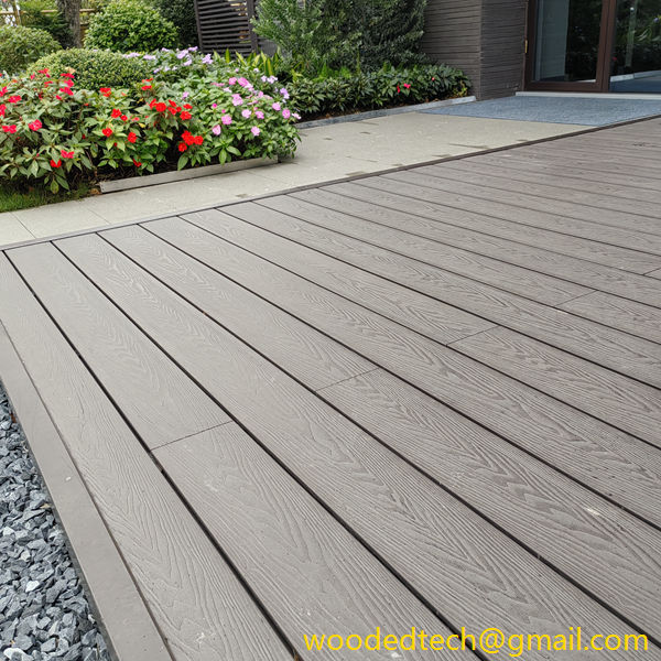 Durable Composite Wood and Plastic Flooring for Long-Lasting Use