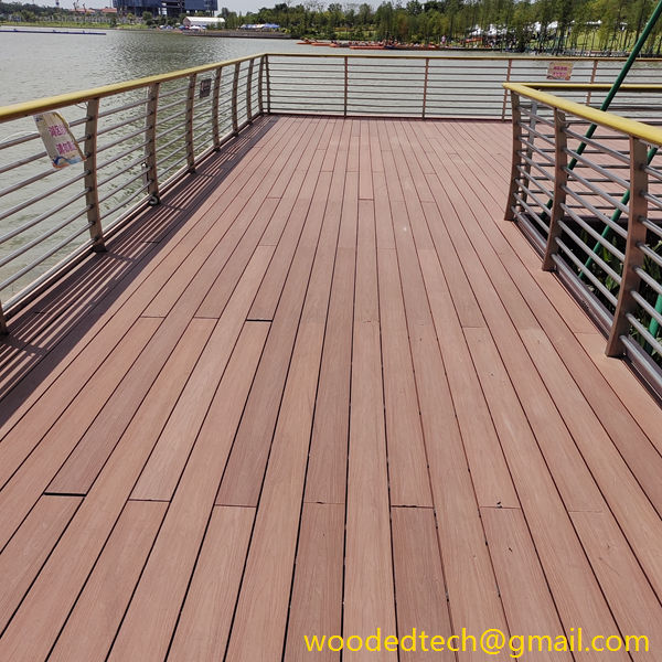 Exploring Veranda Decking Composite for a Stylish and Low-Maintenance Outdoor Space