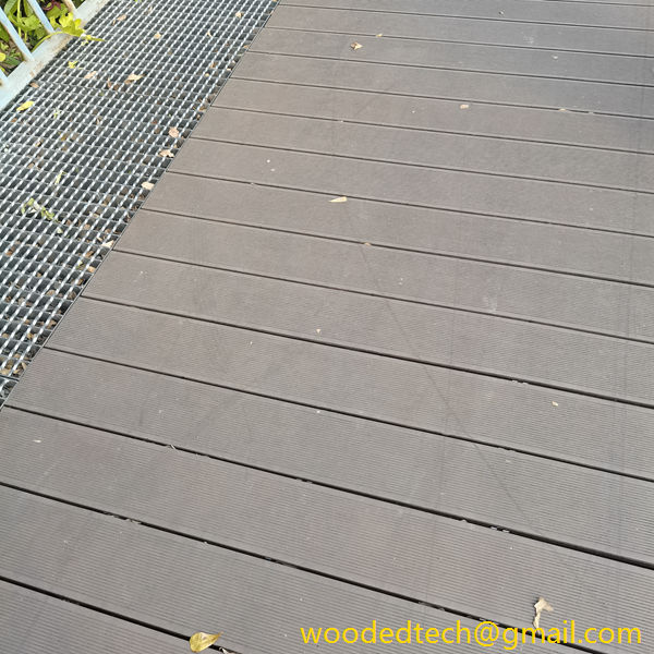 Leading Wood Plastic Composite Decking Manufacturer: Quality and Innovation