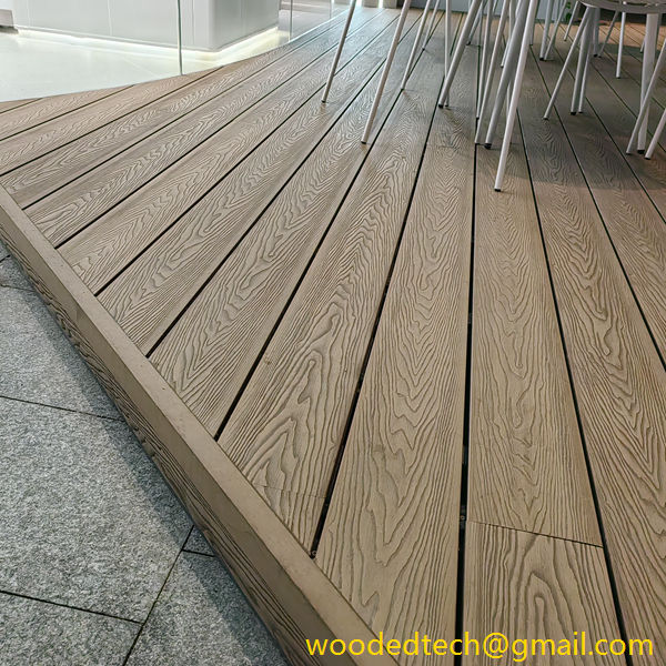 Light Grey Composite Decking for Modern Aesthetics