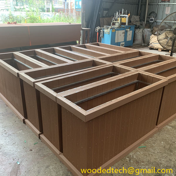 Practical Composite Wood Deck Box Solutions for Storage and Style