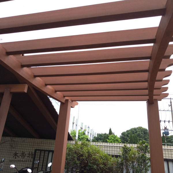 Plastic Wood Composite Lattice for decorative garden accents