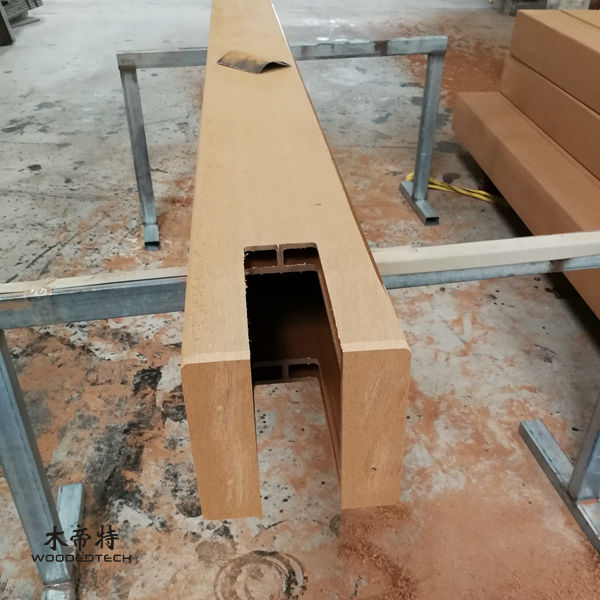 Progettare un padiglione in legno polimerico composito con Woodedtech per le riunioni all'aperton