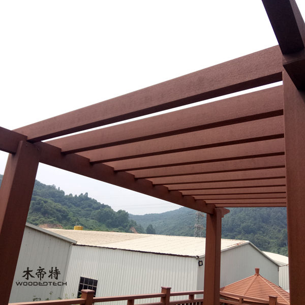 Logia de compuestos de madera bricolaje con Woodedtech para proyectos personalizados de exterior